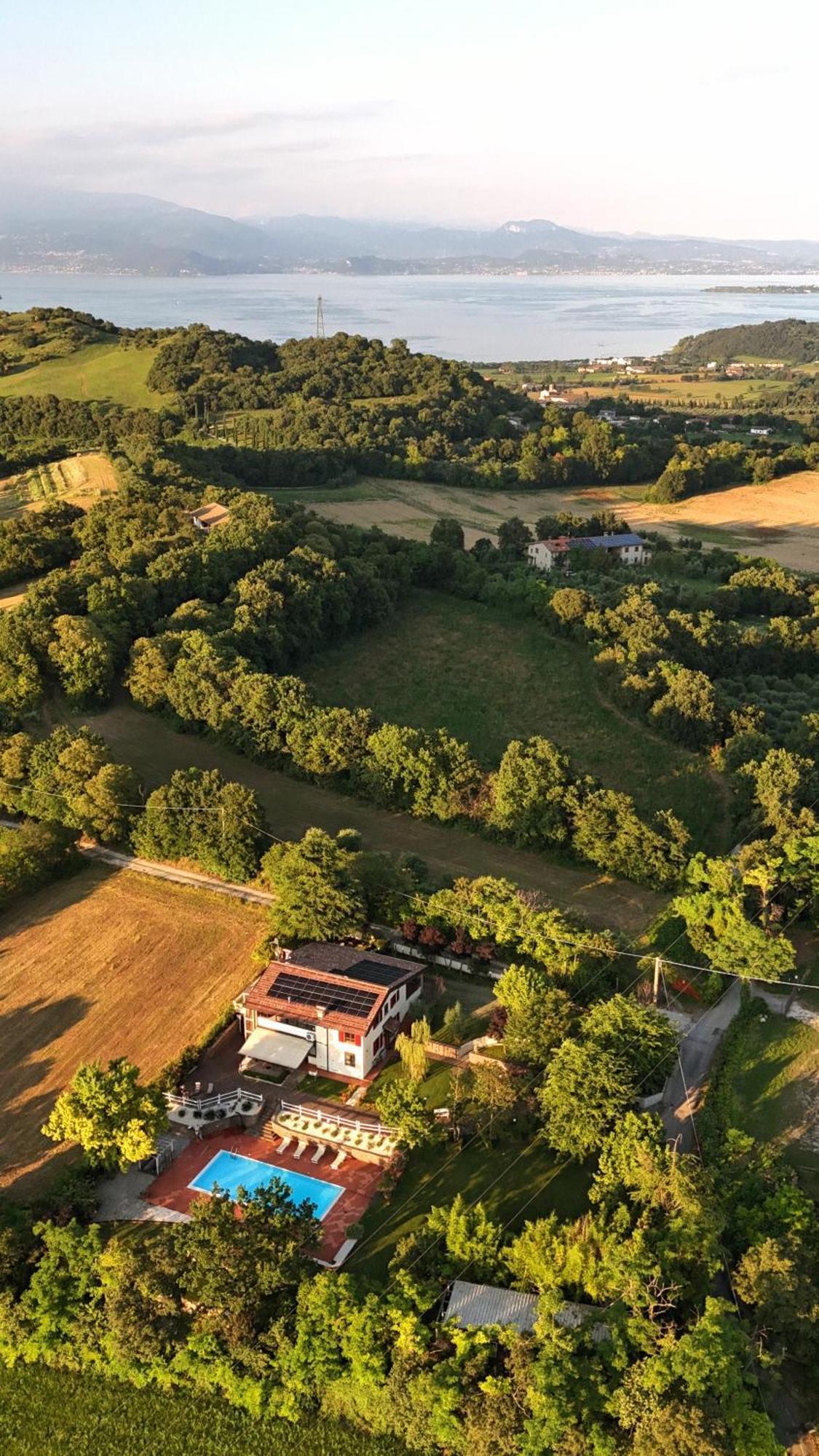 Villa Bagnole B&B - Holiday Apartments Lonato Exteriör bild